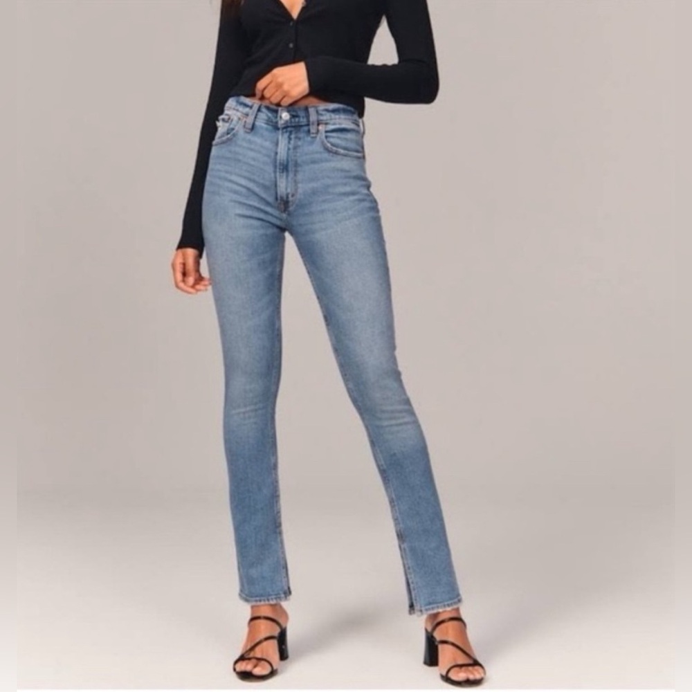 Abercrombie & Fitch High-Rise Straight Leg Jeans - Light Blue